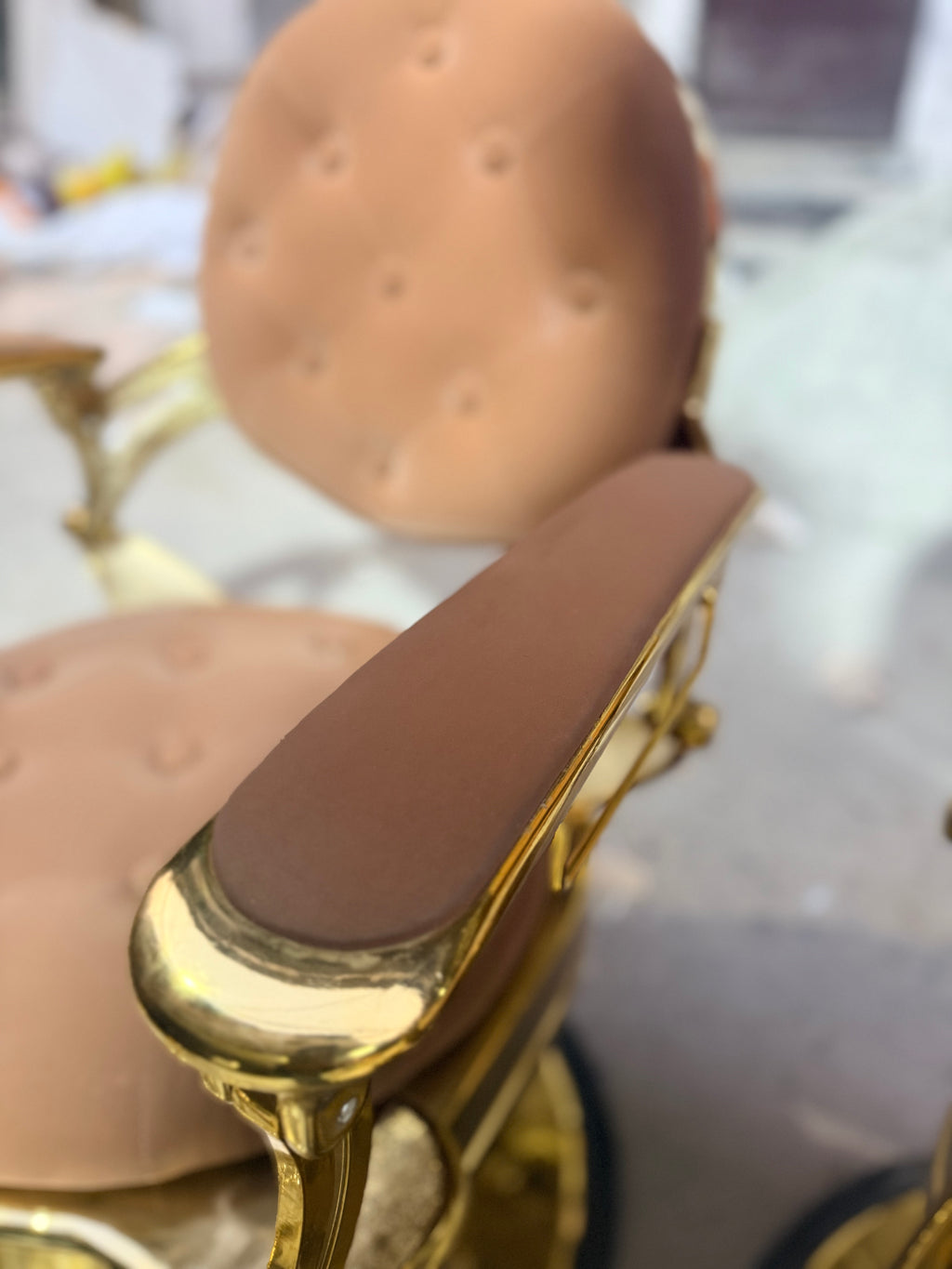 B9257 Heavy Barber Chair Gold